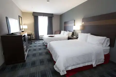 Hampton Inn & Suites Oklahoma City Airport - 3