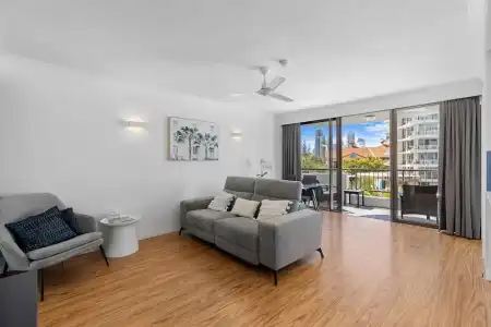 Pacific Resort Broadbeach - 75