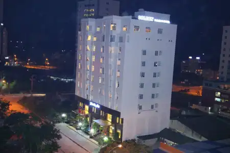 Golden Halong - 18