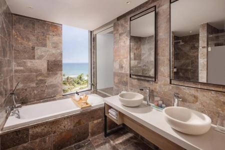 Melia Danang Beach Resort - 10