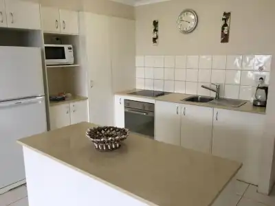 Burleigh Palms Holiday Apartments - 21