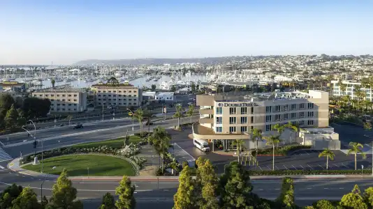 DoubleTree by Hilton San Diego Bayside - 33