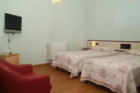 Maxim - 39