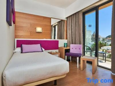 & Spa S'entrador Playa - 70
