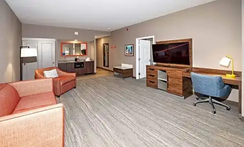 Hampton Inn by Hilton Ottawa - 81