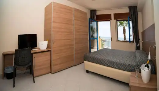 EliHotel - 3