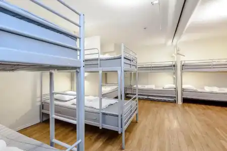 City Hostel - 19