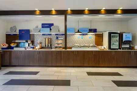 Holiday Inn Express Tampa N I-75 - University Area by IHG - 46
