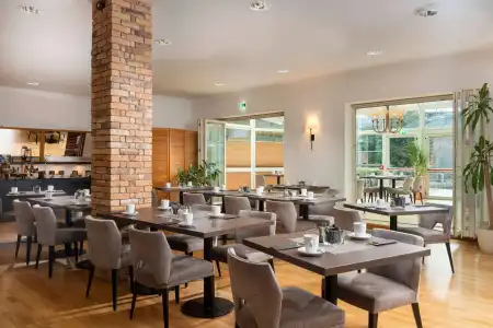 ibis Styles - 19