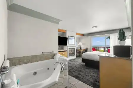 Beachcomber Motel - 32