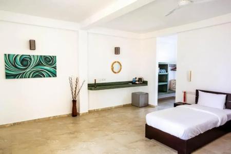 Green Parrot Beach Resort - 49