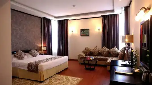Golden Halong - 38