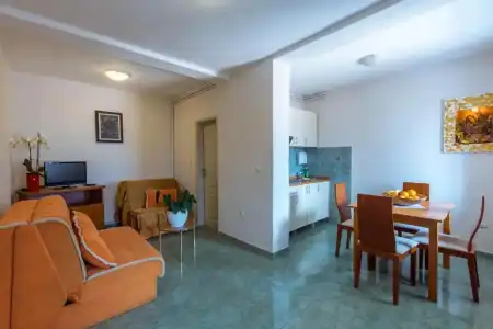 Contessa Apartments - 16