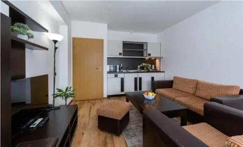Grand Royale Apartment Complex & Spa - 74