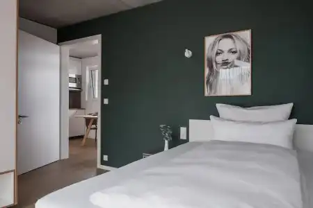 CLOUD No7 STUDIOS - 15