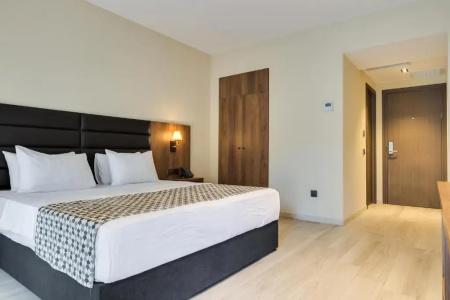 Eleven Inn Tbilisi - 43
