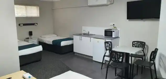 Wynnum Anchor Motel - 3