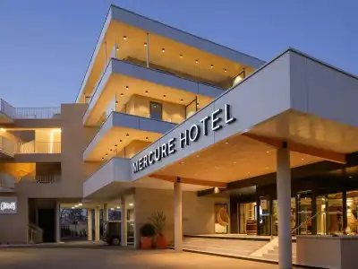Mercure Avignon TGV et Spa - 0