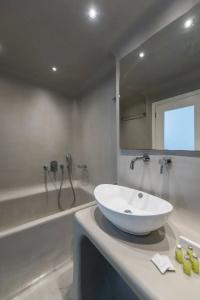 Blue Waves Suites & Apartments - 64