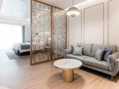 Resorts World Sentosa - Crockfords Tower - 41