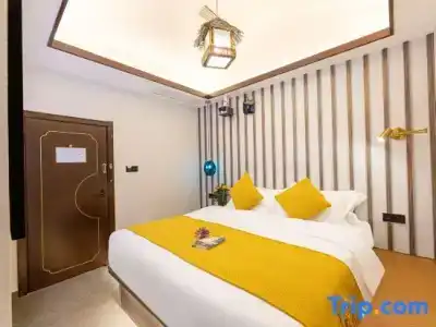 Tongli Cloud House Quadrangle Designer Cinema - 11