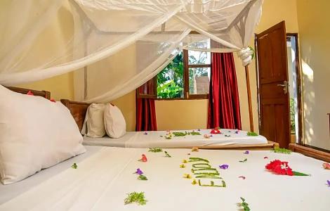 Amaan Beach Bungalows - 43
