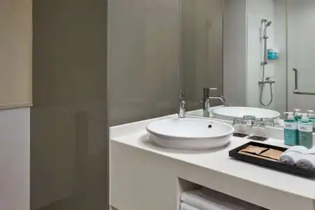 Novotel Living Saigon South - 8