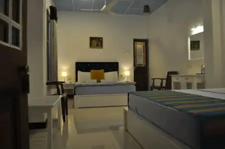 VILLA 92 - City - Hostel - 43