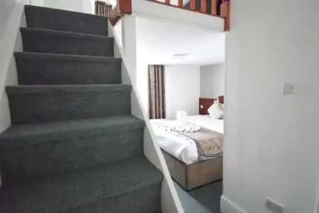 Pembridge Palace - 78