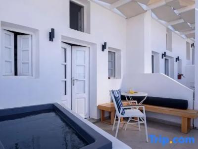 Muses Cycladic Suites - 209