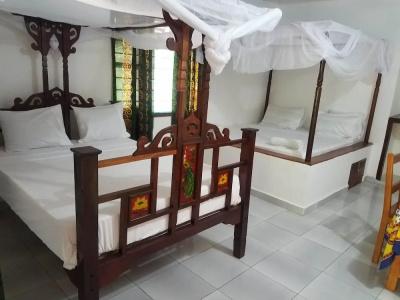 Baraka Aquarium Bungalows - 5