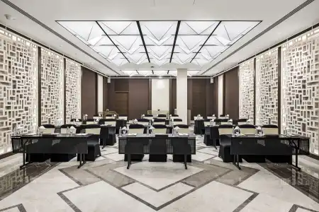 Radisson Blu & Suites GRT Chennai - 21