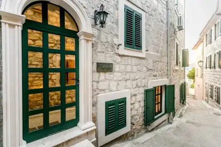 Guesthouse Villa Stari Grad - 0