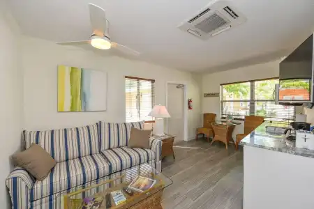 Siesta Key Beachside Villas - 25