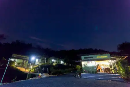 The Mouth Resort - 28