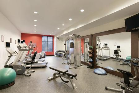 Hilton Garden Inn Fargo - 38