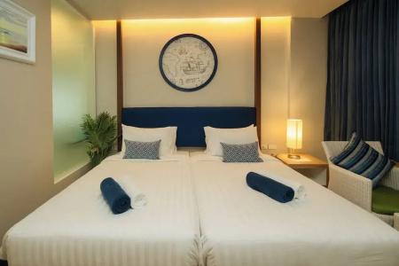 Phuket Boat Quay Panwa Beach - 33