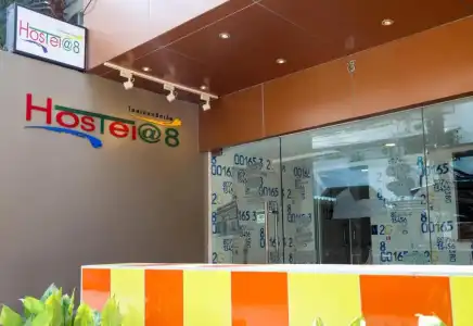 Royal Express Inn Sukhumvit - 17