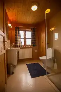 Hestasport Cottages - 13