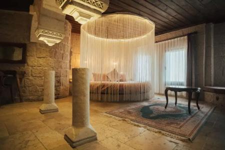 Hu of Cappadocia - 140