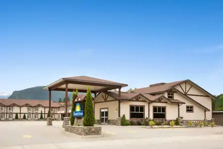 Northwinds Revelstoke - 12