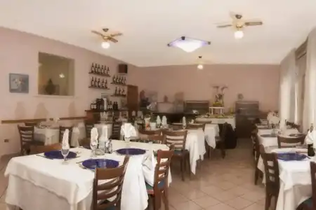 Casablanca - 24