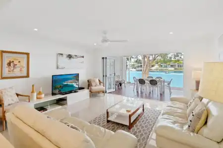 Noosa Entrance Waterfront Resort - 227