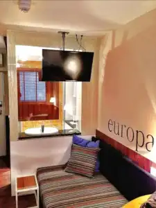 Europa Life - 52