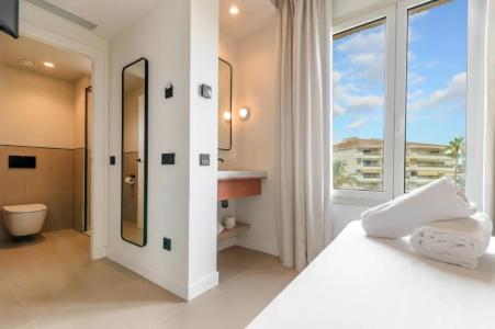 Akquaaa Boutique - 32