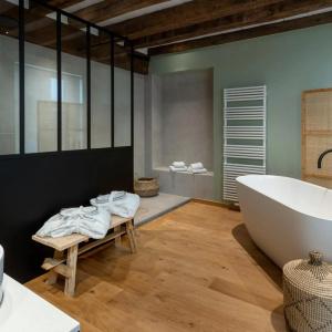 Martin's Relais - 44