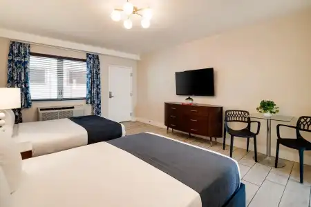 Waterside and Suites - 46