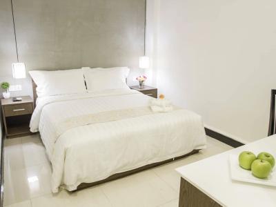 Asiban Quay Boutique - 1