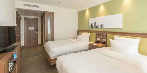 Hampton by Hilton Frankfurt City Centre Messe - 8