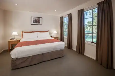 Country Club Tasmania - 1